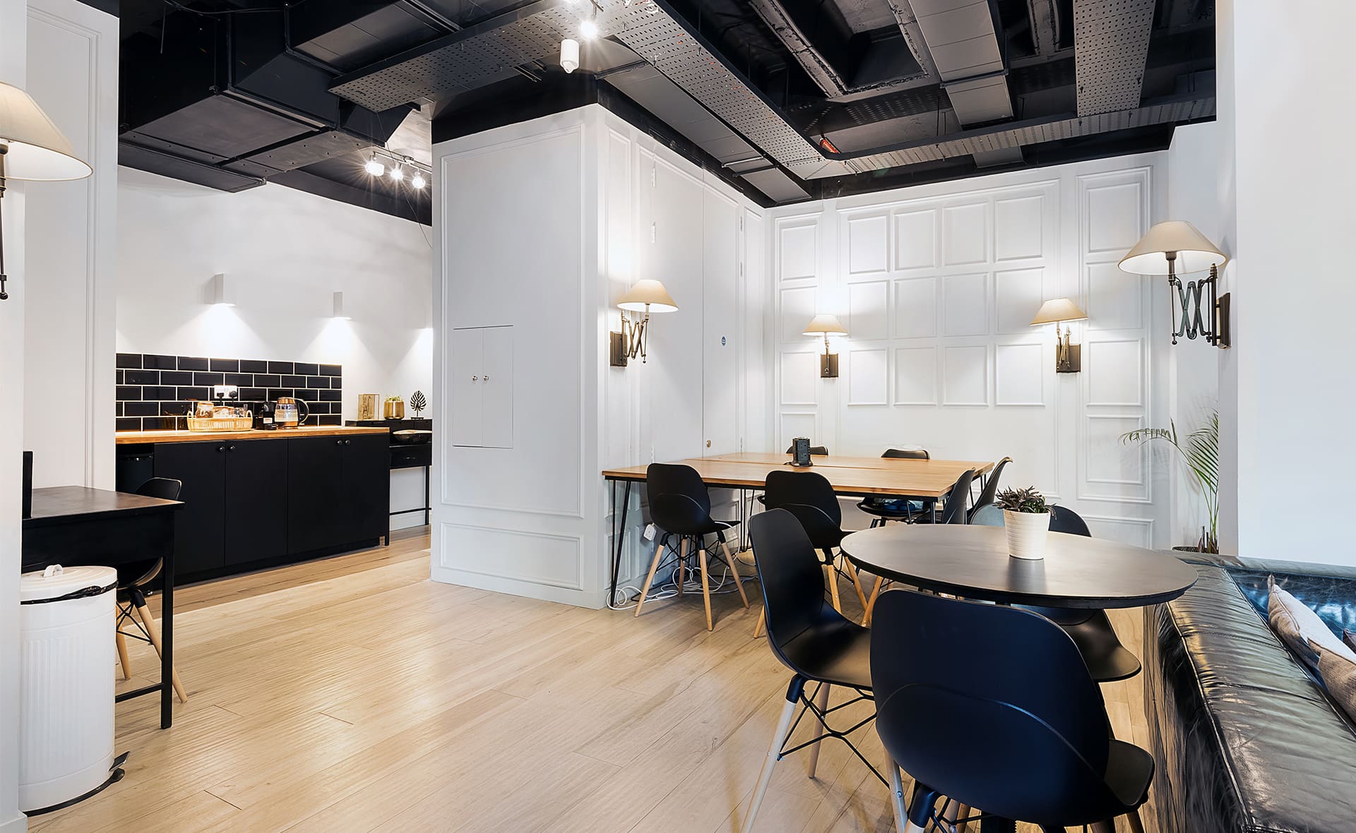 community-communalspace-coworking-lounge-kitchen-gravity-co-coliving-west-court-hounslow