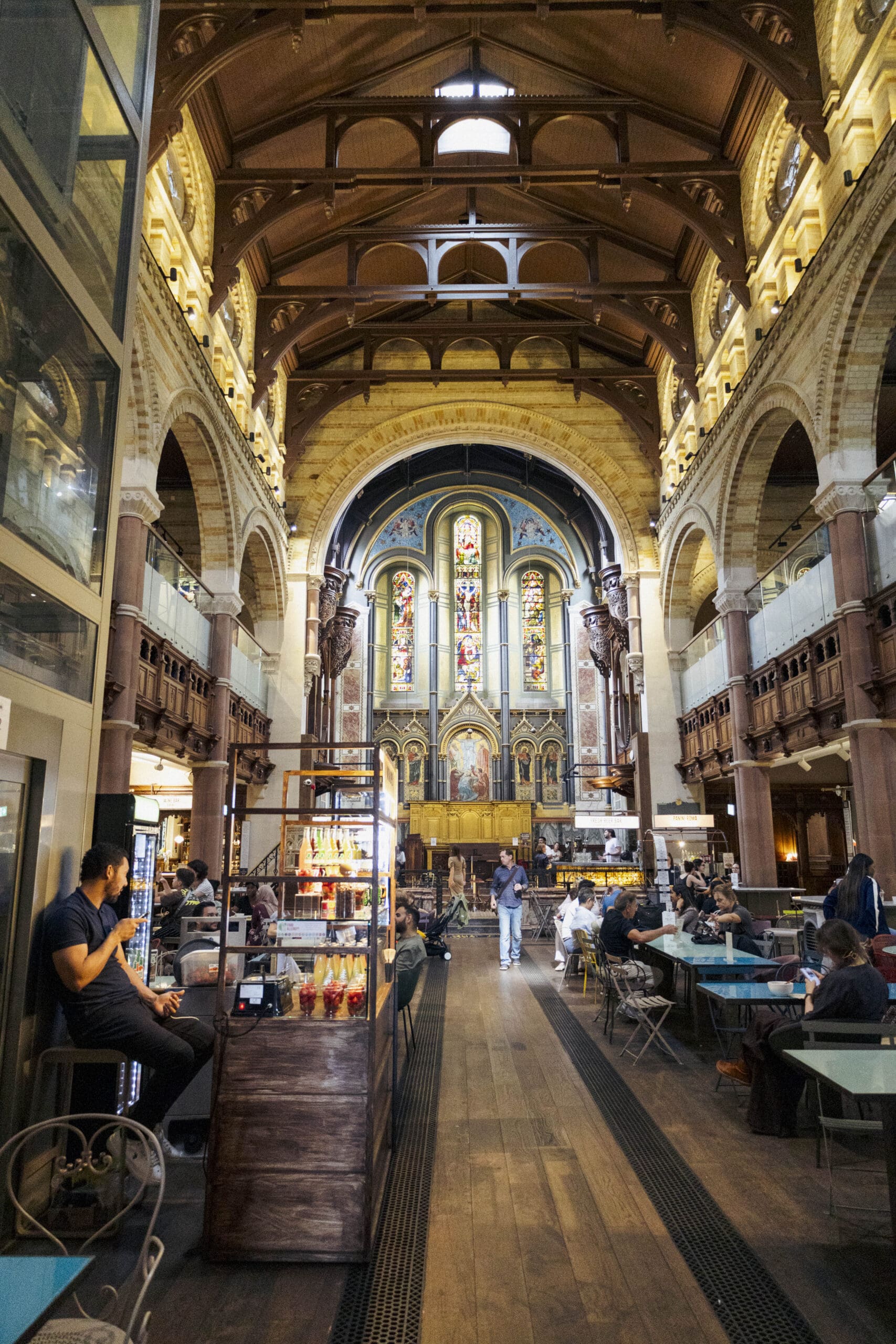 Mercato Mayfair interior